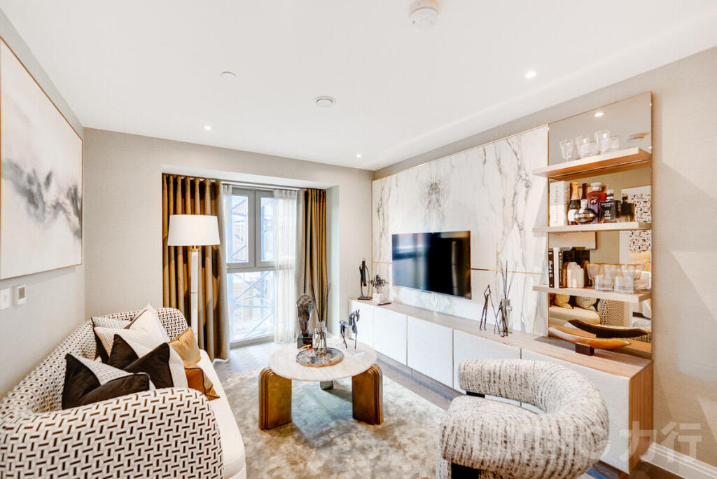 Main image of property: Western Gateway, Custom House, E16 1AZ