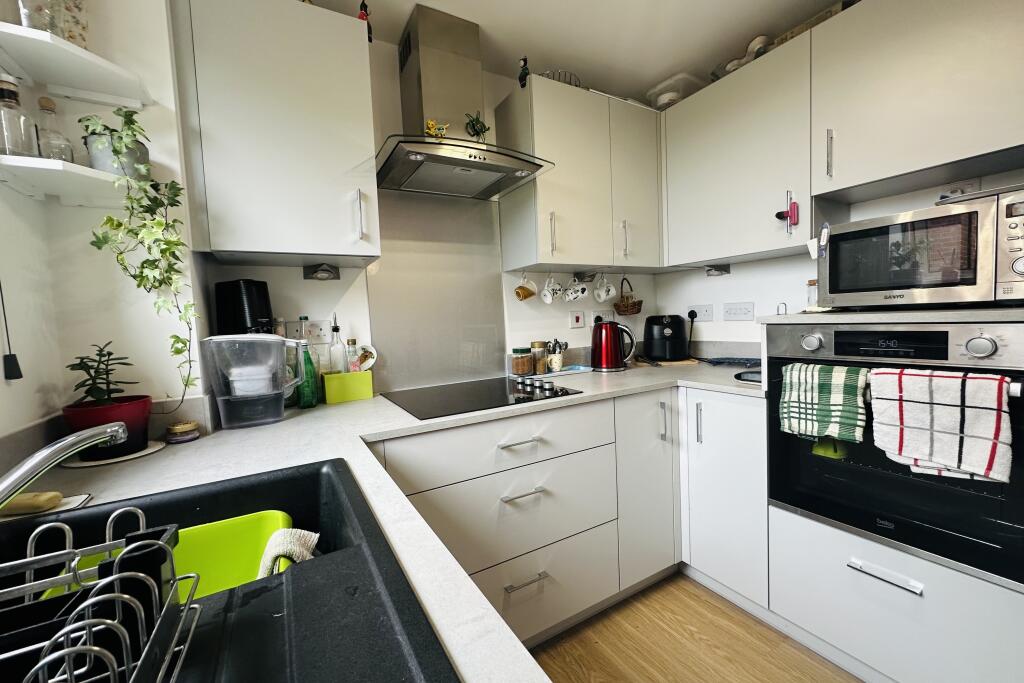Apartment in Telford - More
