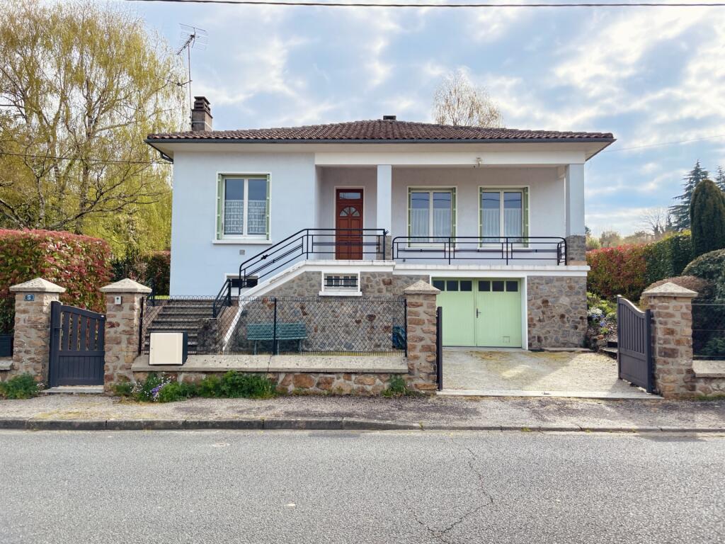 Main image of property: 16500 confolens