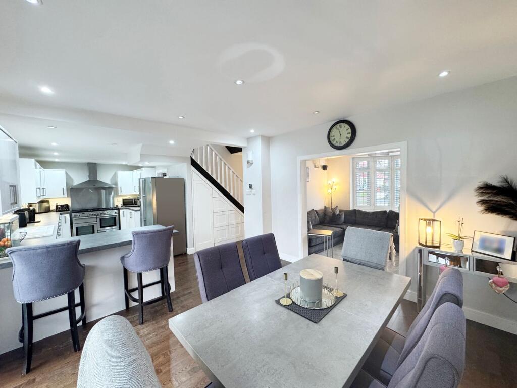 House in Orpington, Scadbury, St Paul's Cray - View 4