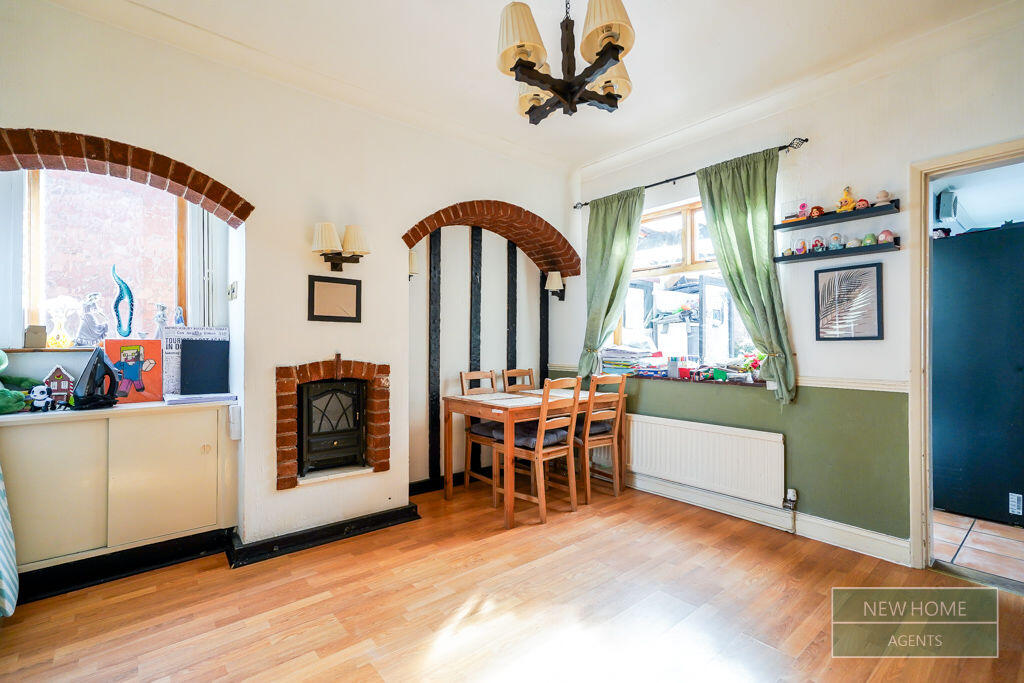 Woodland Grove, Mansfield Woodhouse, Mansfield, NG19 8AZ photo 4