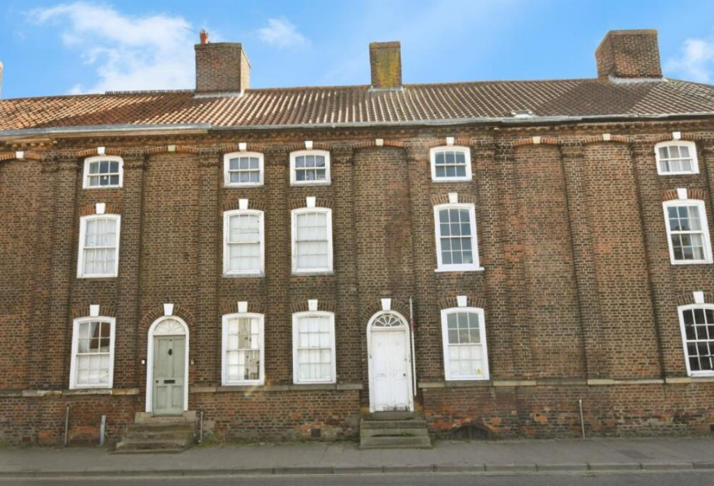 Main image of property: High Street, BOSTON