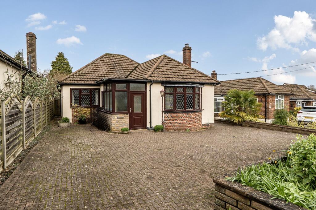 2-bed detached on Keston Avenue, Coulsdon, CR5, £550,000