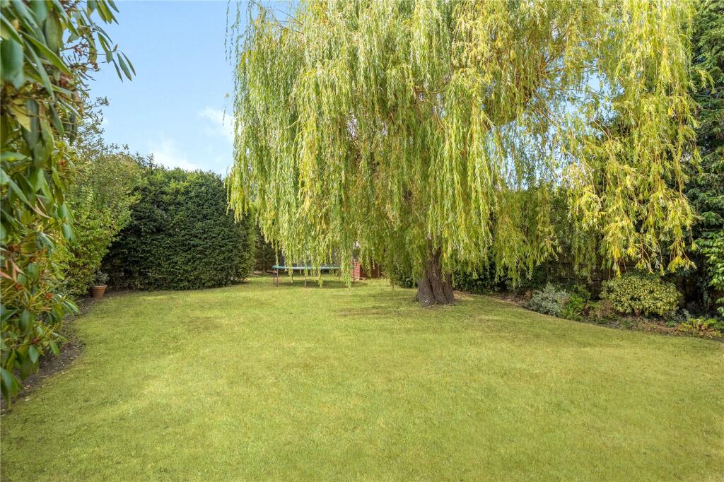 House in Elmbridge, Lower Green Esher, Esher - View 4