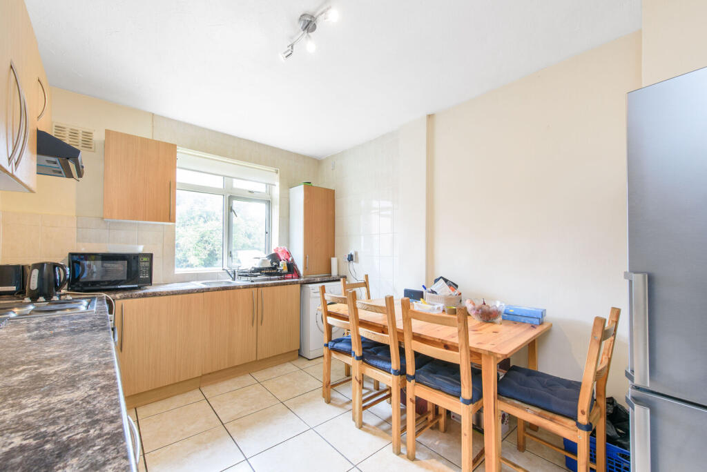 Apartment in London - View 5