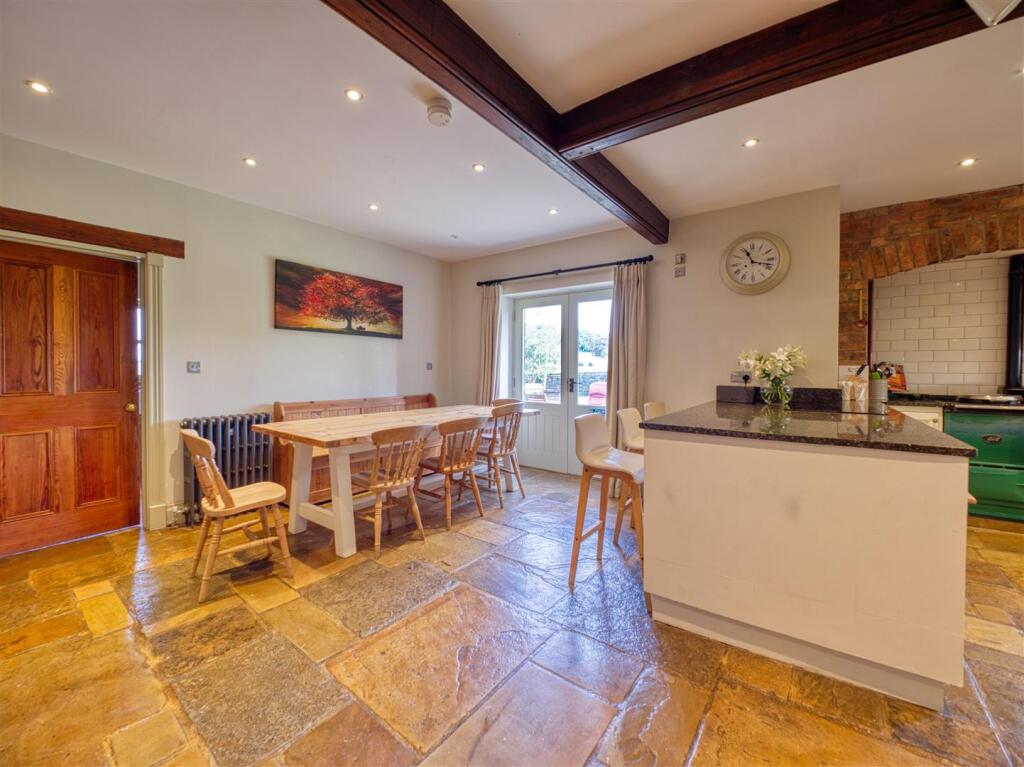 House in Stockport - View 5