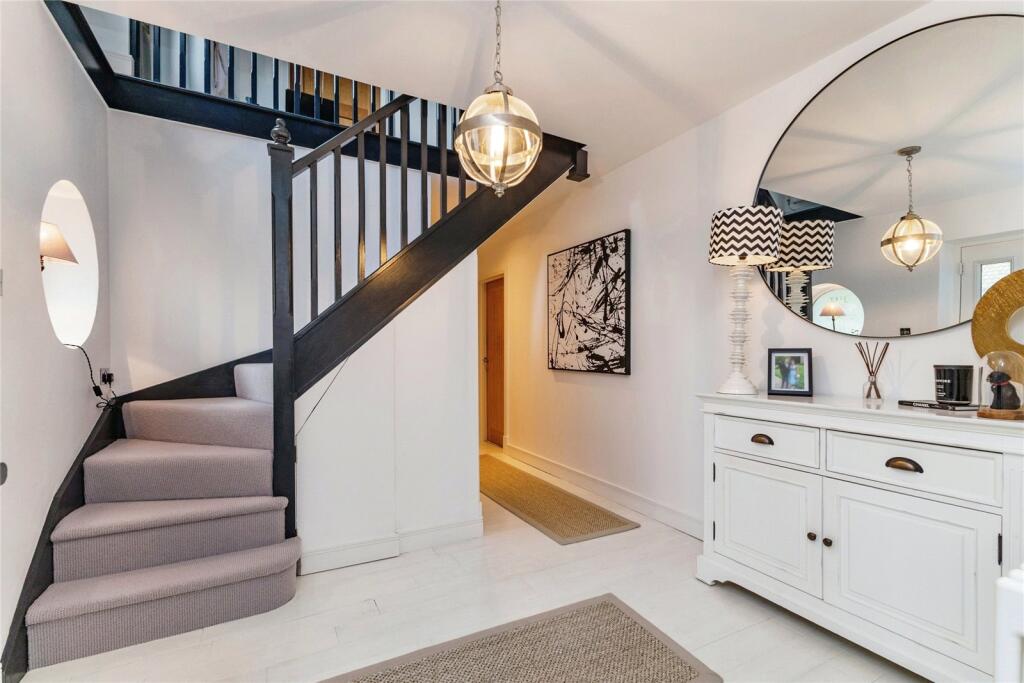 House in Egglescliffe, Kingsmead - View 5