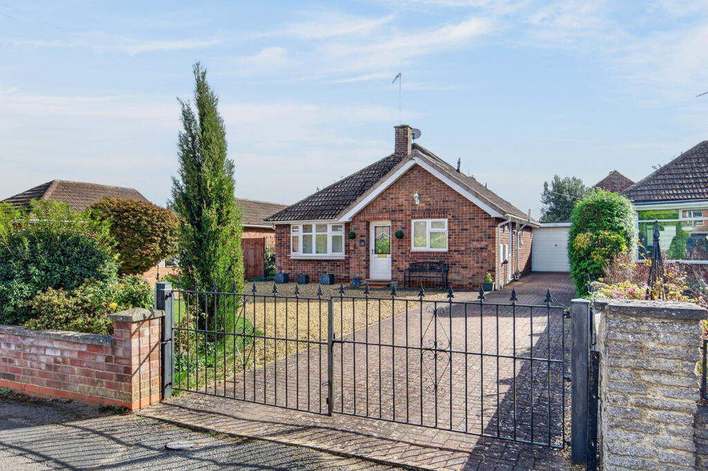 House in Barton Seagrave, North Northamptonshire - View 2