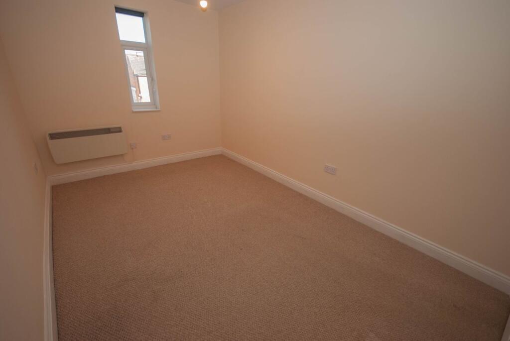 Apartment in Rugby, New Bilton - View 5