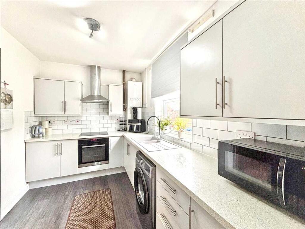 House in Ashfield, Kirkby-in-Ashfield, Sutton-in-Ashfield - View 5