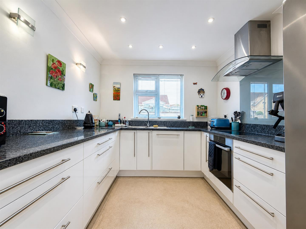 House in Torquay - More