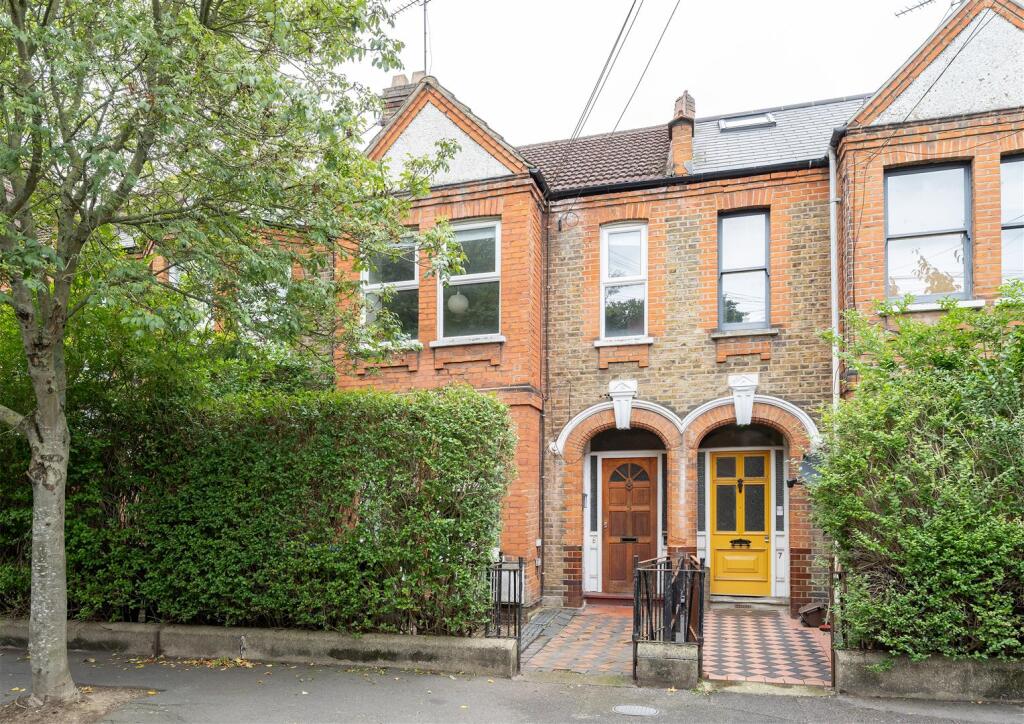 Main image of property: Carr Road, Walthamstow