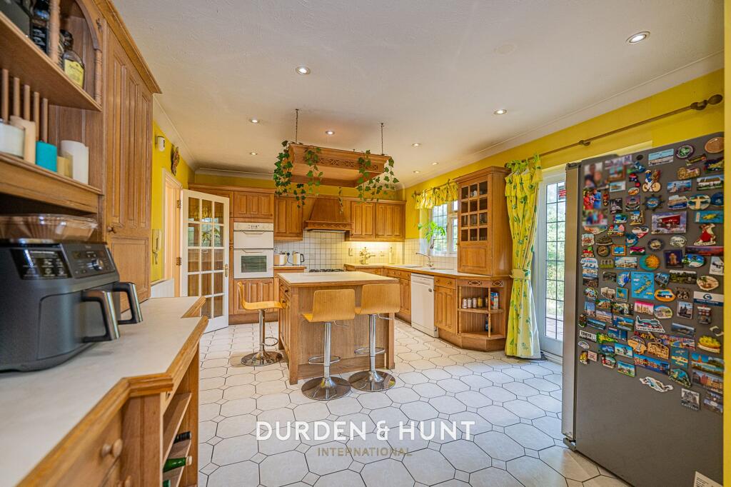 House in London - View 5