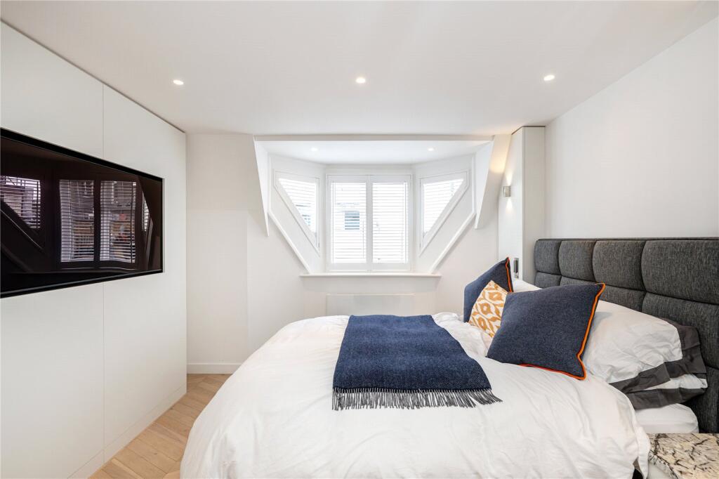 2 bedroom penthouse for rent
