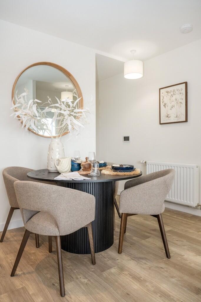 Apartment in Twickenham - View 5