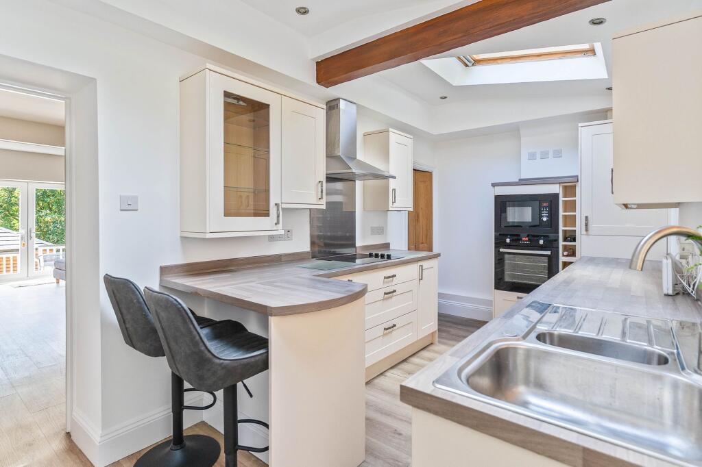 House in Crosskeys, Caerphilly - View 2