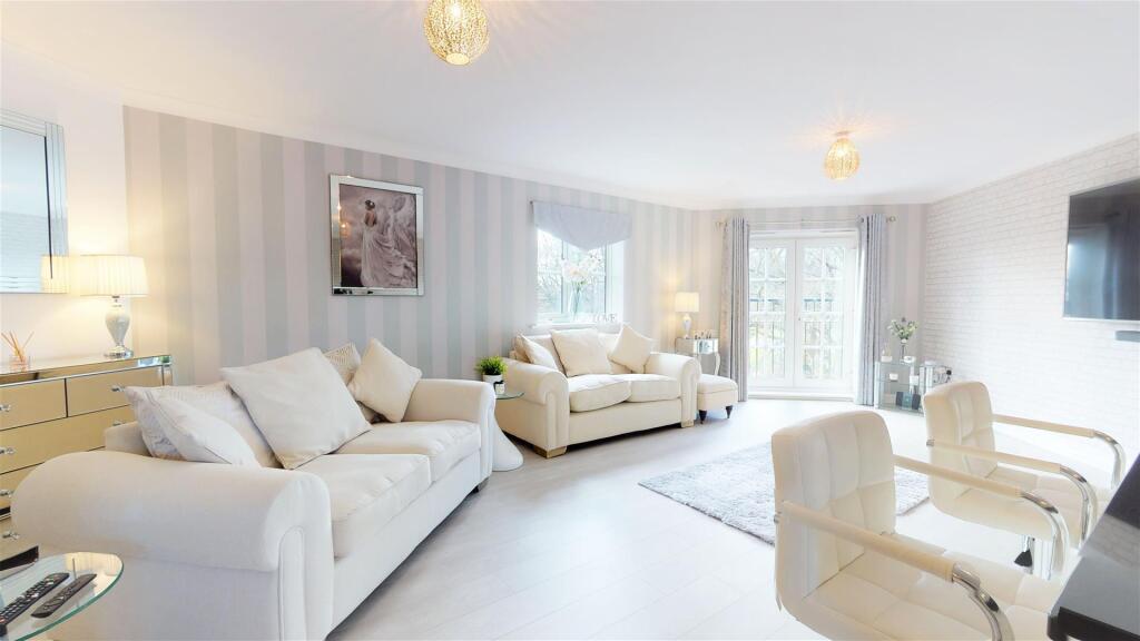 Apartment in Halifax - View 2