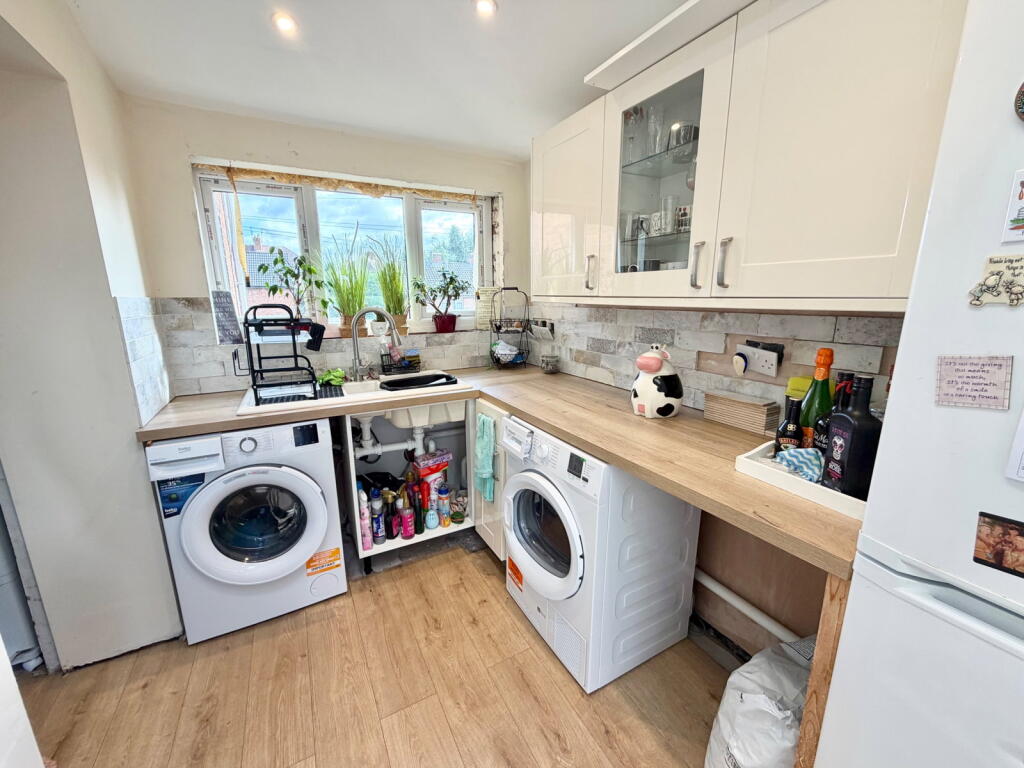 House in Dudley, West Midlands - View 4