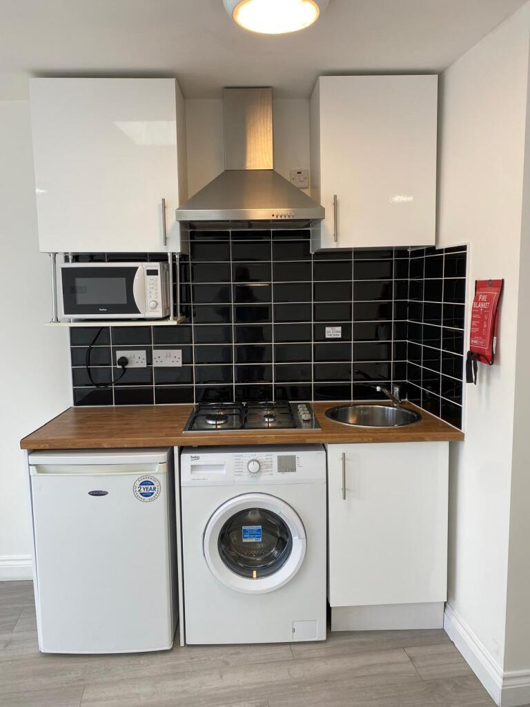 Studio flat for rent