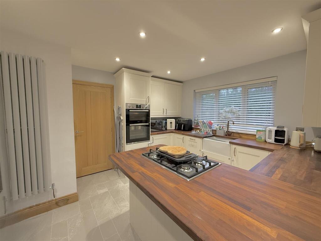 Of Conifers, Rhigos Road, Hirwaun, Aberdare photo 4