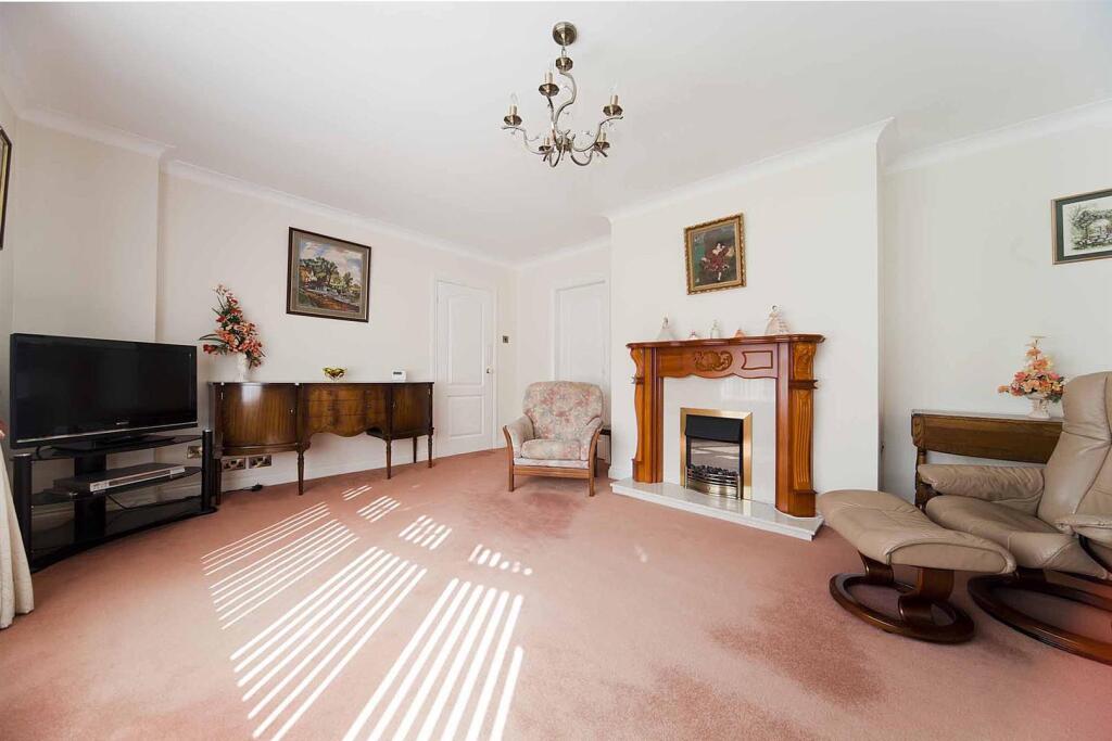 House in Hartlepool, West Park - More