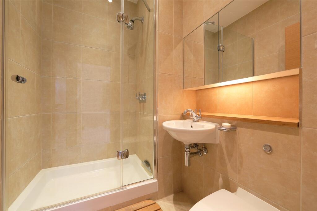 2 bedroom mews property for rent