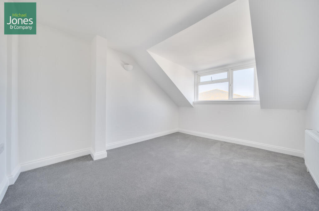 Apartment in Brighton - View 5