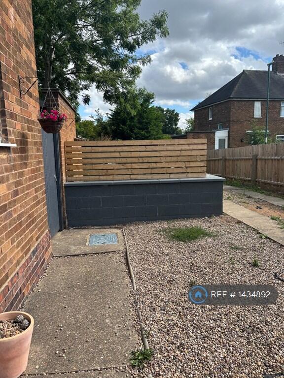 House in Nottingham - View 5