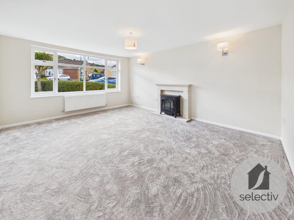 Hoylake Close, New Marske, TS11 photo 2