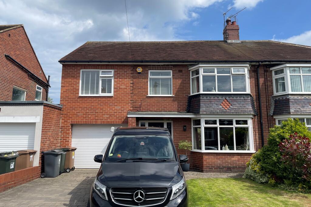5-bed semi-detached on West Dene Drive,
North Shields, Tyne and Wear ,
NE30 2SZ, £475,000