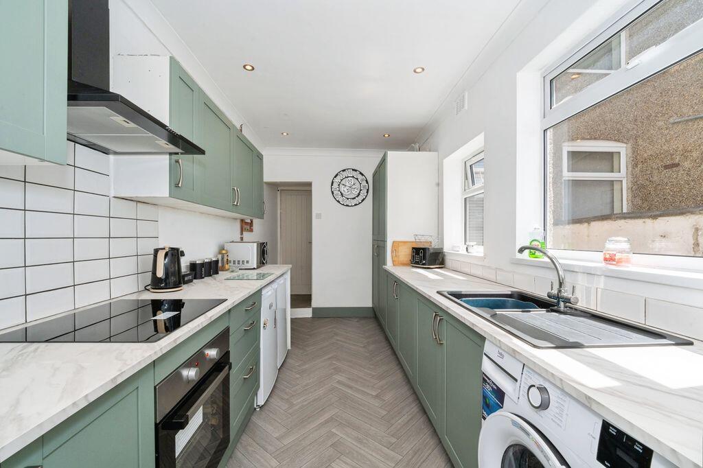 House in Cleethorpes, New Clee - View 3