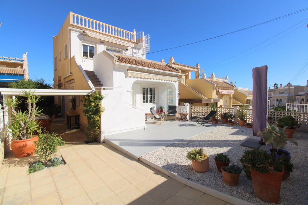 Main image of property: Valencia, Alicante, Villamartin