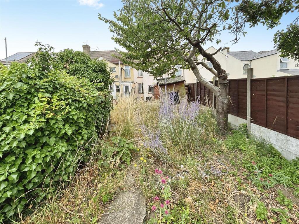 Napier Road, Gillingham photo 2