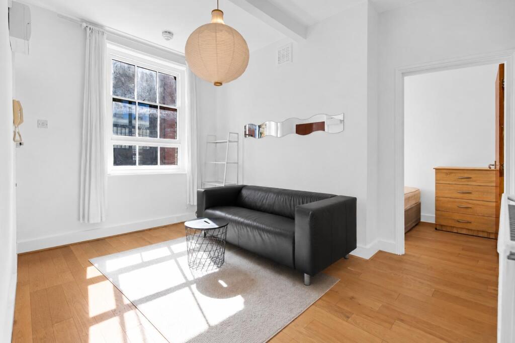 Apartment in London - View 2