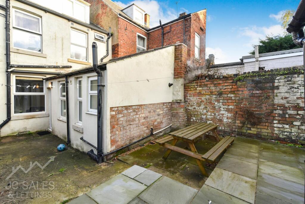 House in Sheffield - View 5