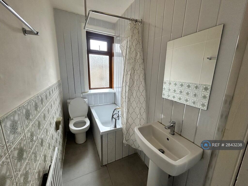 Additional image 8 of Norwood Avenue, Bradford, BD18