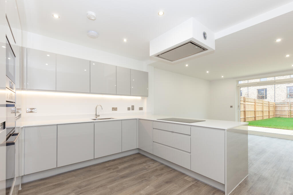 Main image of property: CHERRY TREE AVE, HEADINGTON, OX3