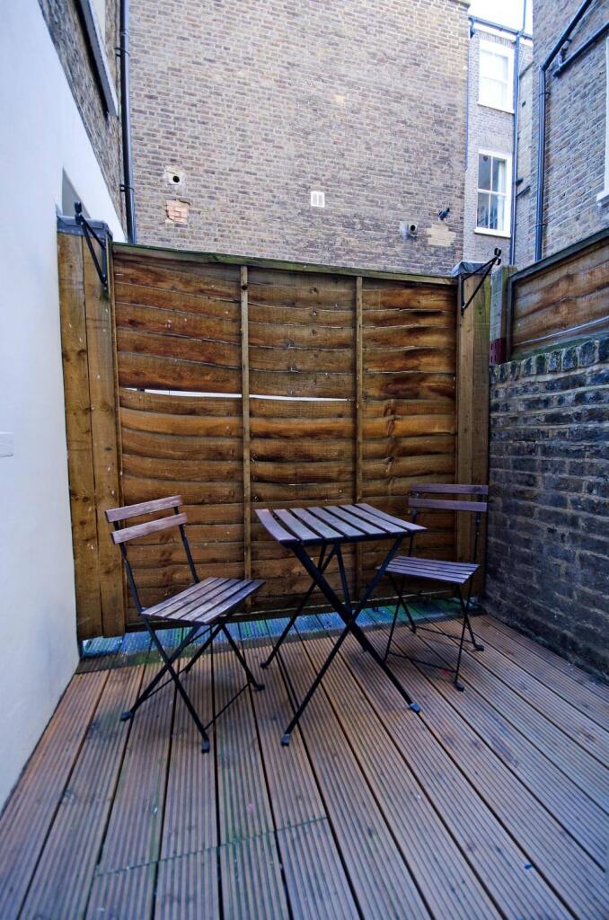Studio flat for rent