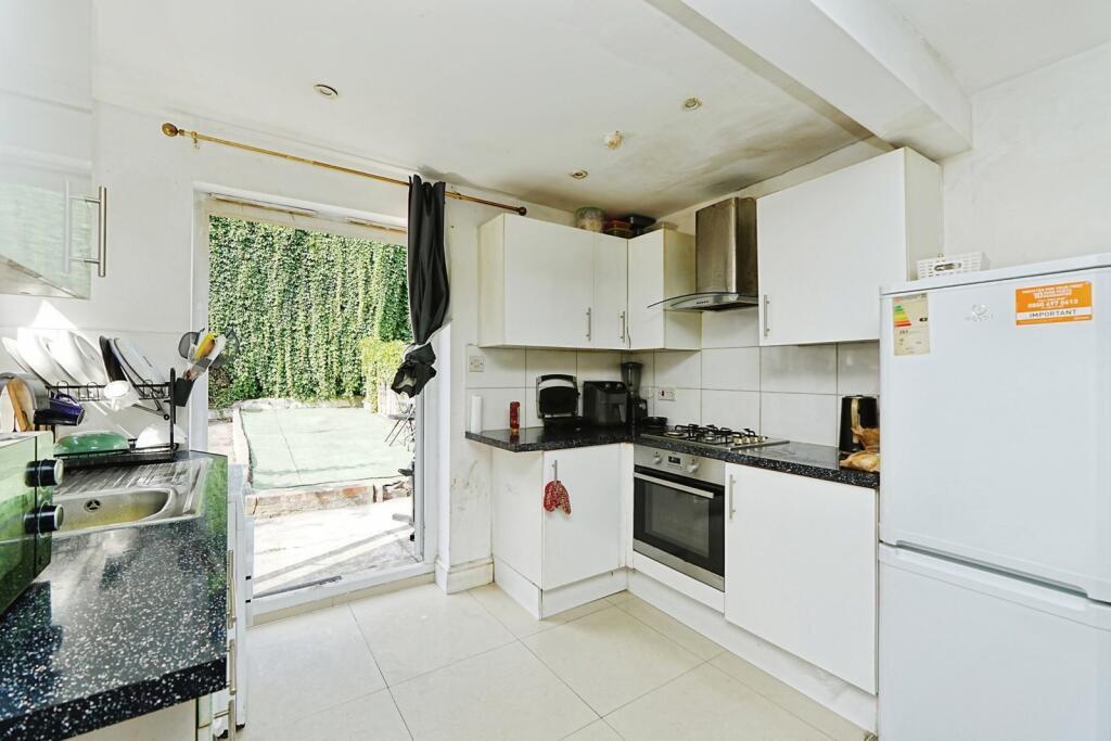 House in London - View 4