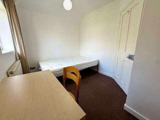 Main image of property: Room 2, Donnington Bridge Road