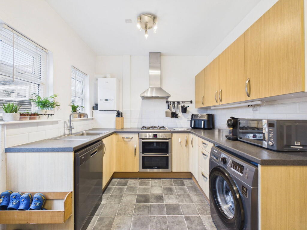 House in Worthing, West Sussex - View 5