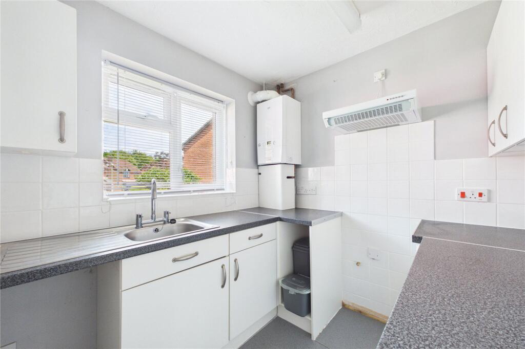 House in Basingstoke and Deane, Basingstoke - View 5