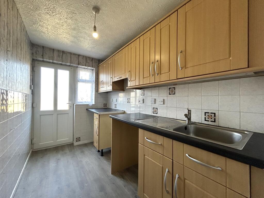 Murrain Drive, Downswood, Maidstone photo 4