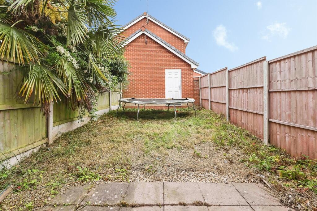 Ross, Rowley Regis photo 5
