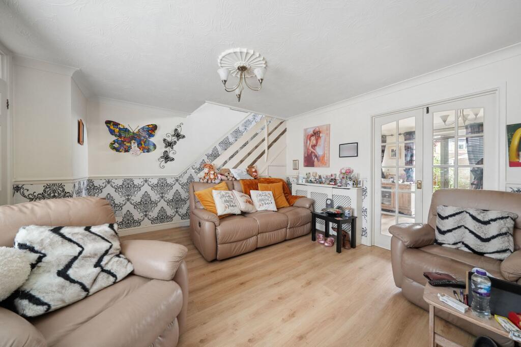 House in Cherwell, Glory Farm, Bicester - More