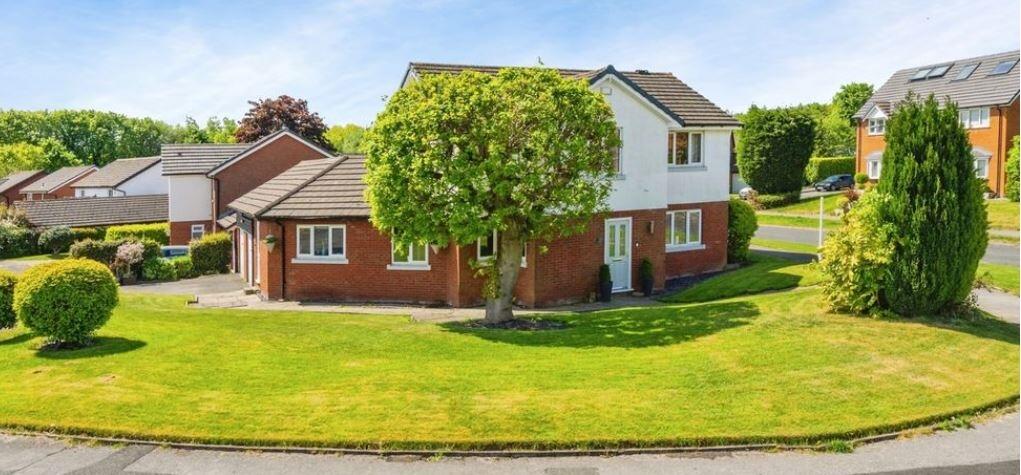 Main image of property: Brambling Drive, Westhoughton, BL5 2SW