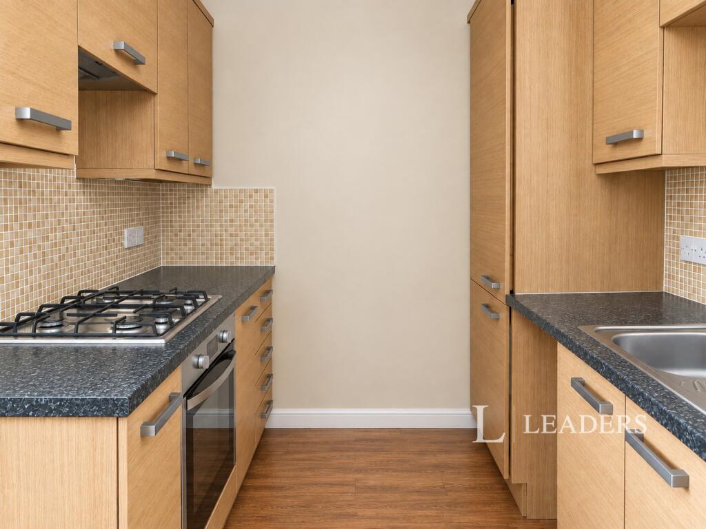 Apartment in Colchester, Essex - View 3