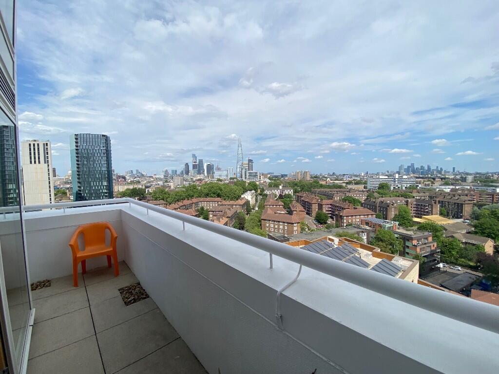 Newington Causeway, Elephant & Castle, SE1 photo 4