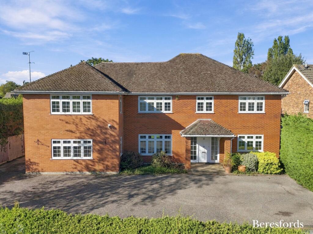Main image of property: Hanging Hill Lane, Hutton, CM13