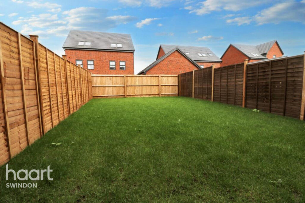 House in Swindon - View 5